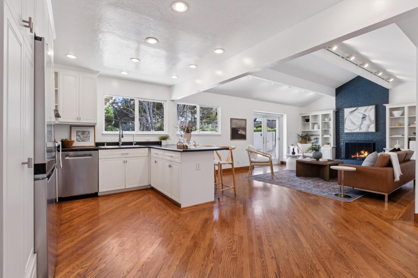 Detail Gallery Image 17 of 59 For 141 Arbor Ln, Moss Beach,  CA 94038 - 3 Beds | 2 Baths