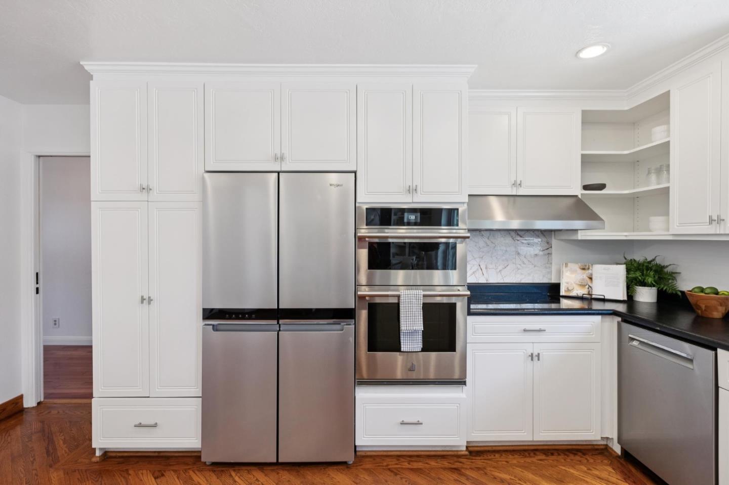 Detail Gallery Image 21 of 59 For 141 Arbor Ln, Moss Beach,  CA 94038 - 3 Beds | 2 Baths