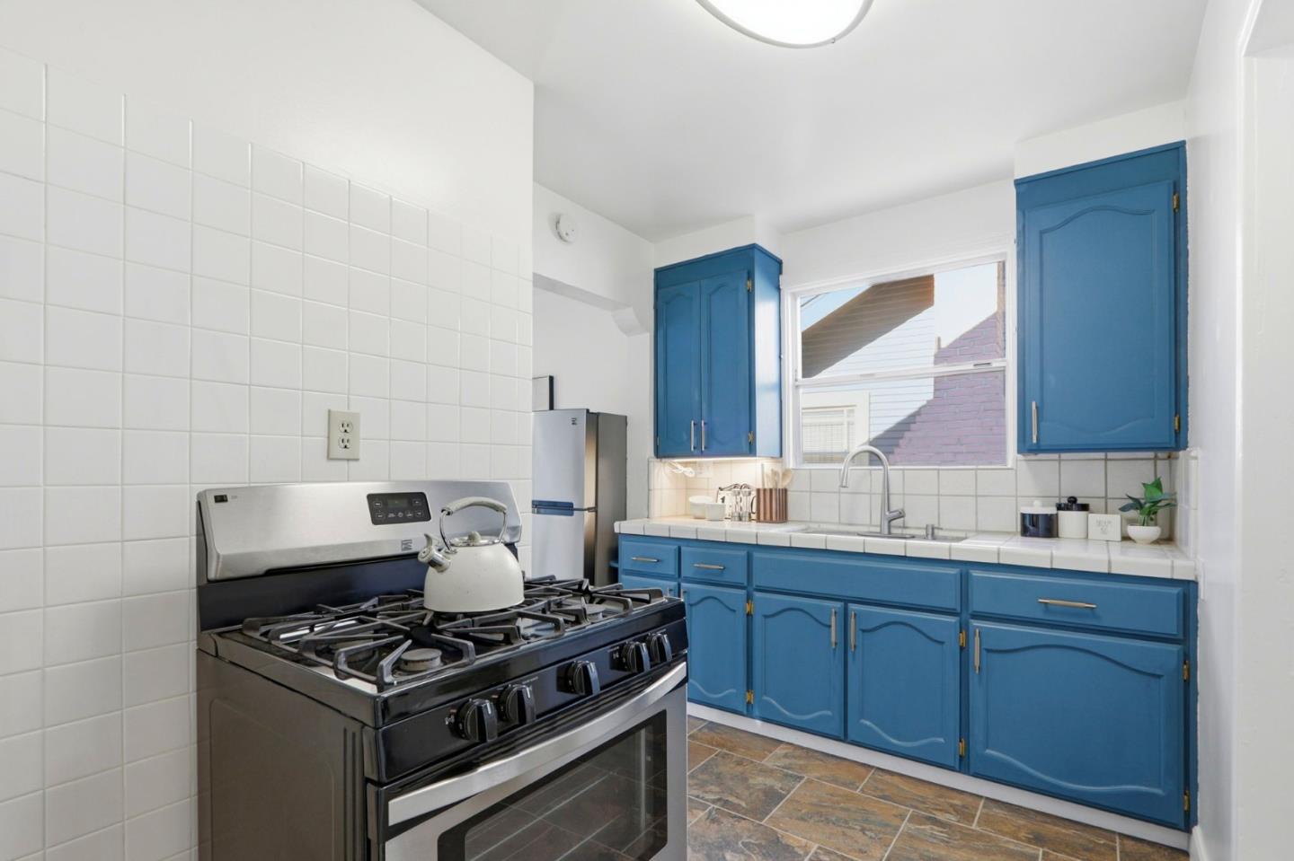 Detail Gallery Image 11 of 29 For 180 S 21st St, San Jose,  CA 95116 - 2 Beds | 2 Baths