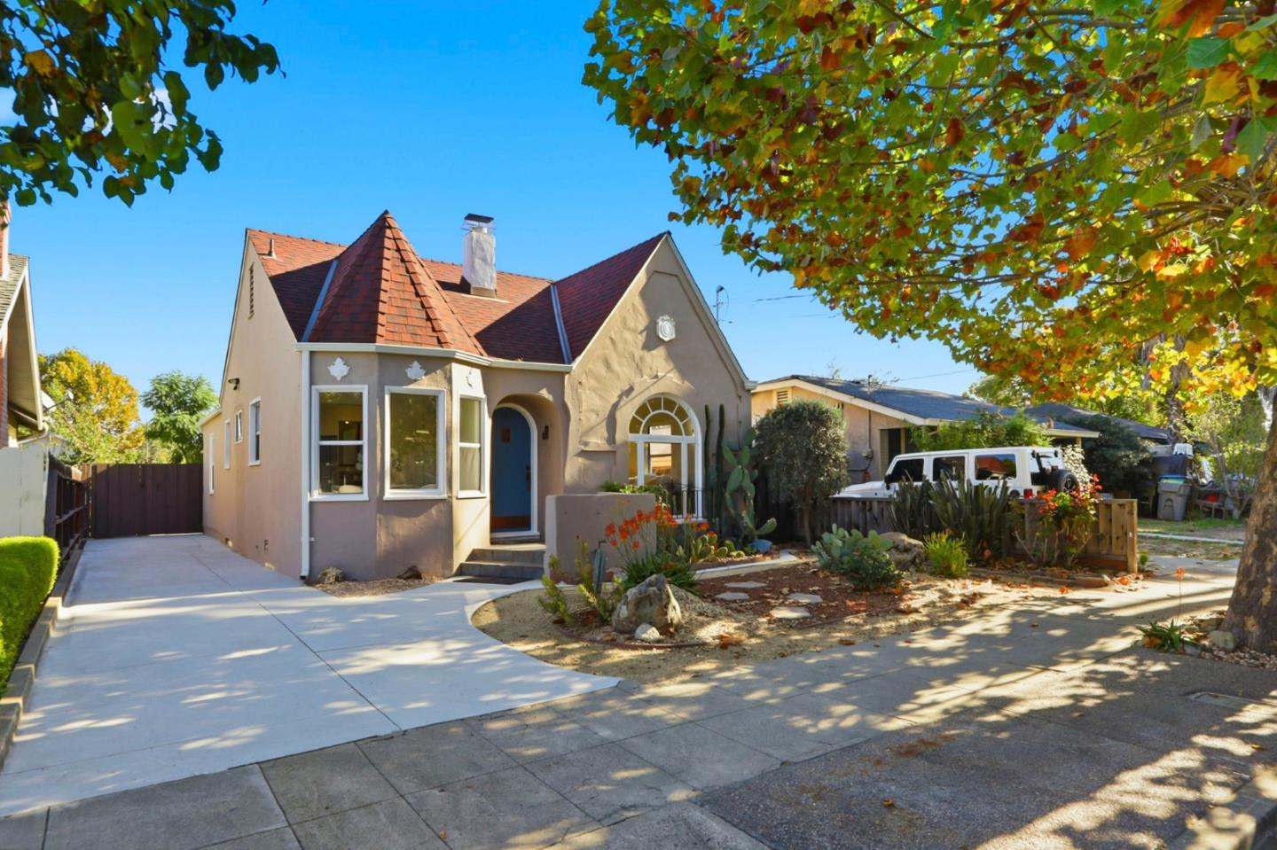 Detail Gallery Image 2 of 29 For 180 S 21st St, San Jose,  CA 95116 - 2 Beds | 2 Baths