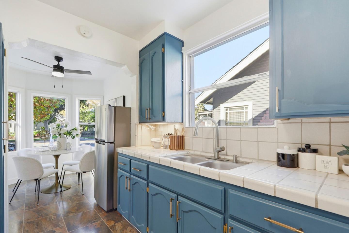 Detail Gallery Image 9 of 29 For 180 S 21st St, San Jose,  CA 95116 - 2 Beds | 2 Baths