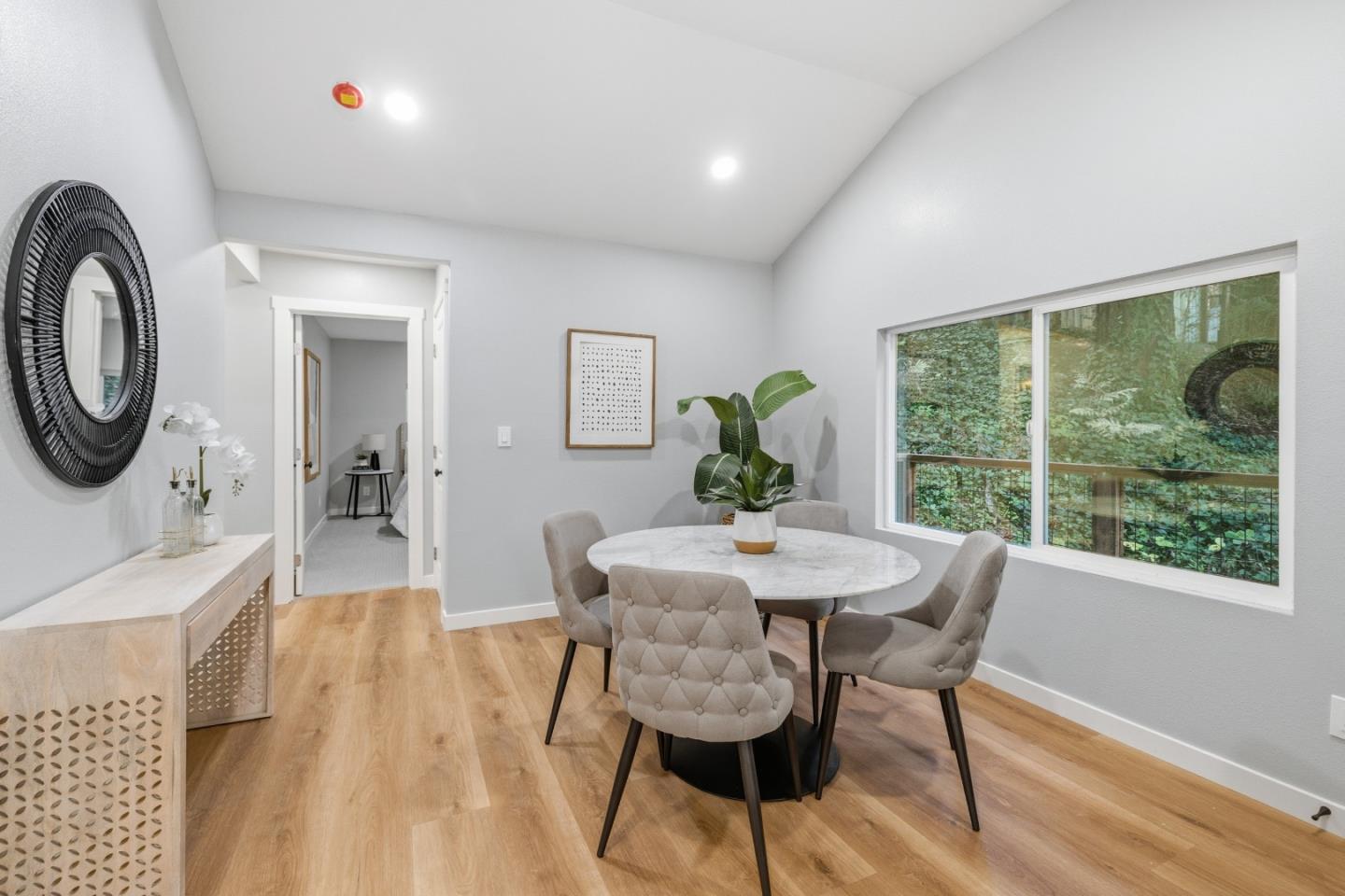 Detail Gallery Image 10 of 45 For 831 Hillcrest Dr, Felton,  CA 95018 - 4 Beds | 3 Baths