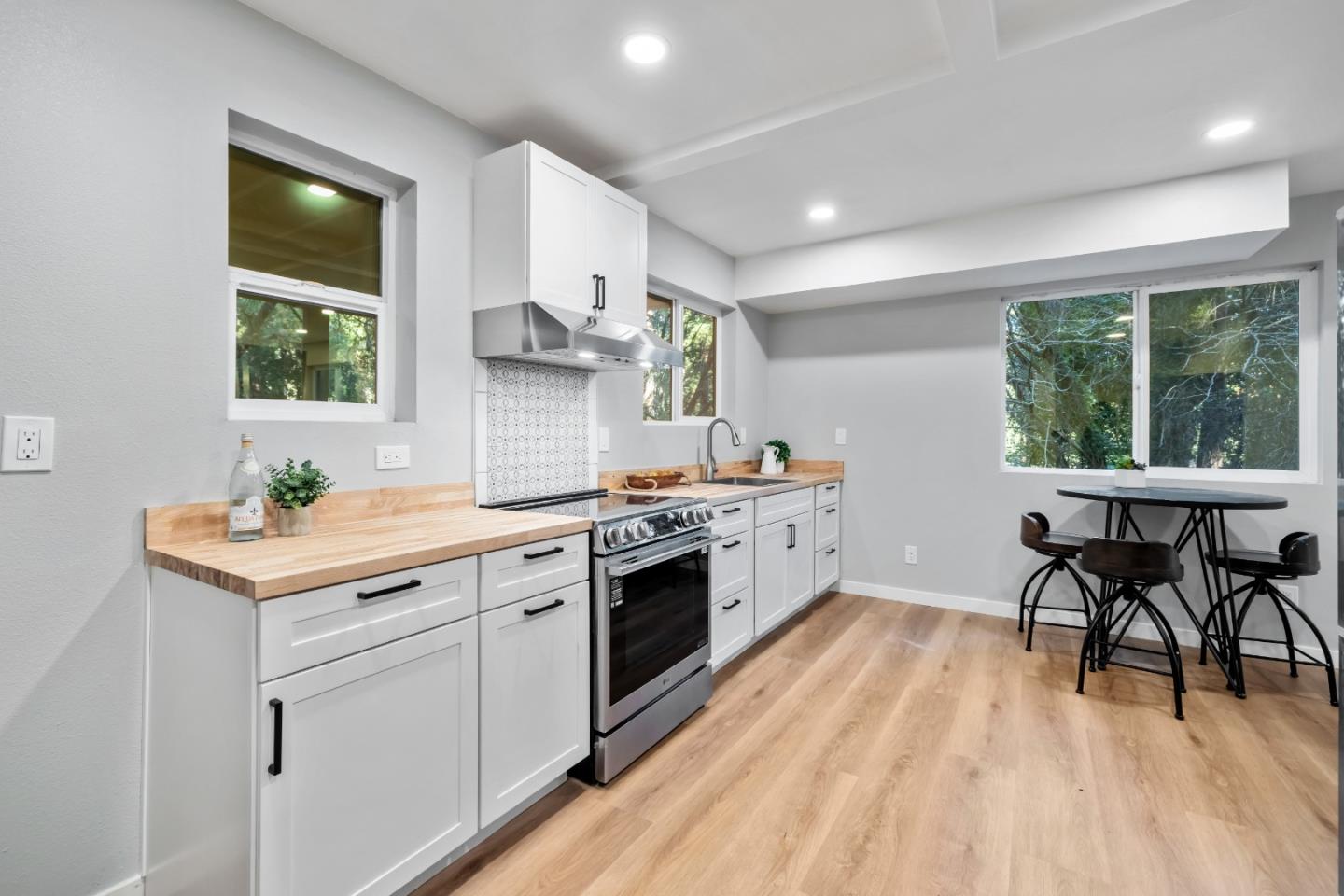 Detail Gallery Image 31 of 45 For 831 Hillcrest Dr, Felton,  CA 95018 - 4 Beds | 3 Baths