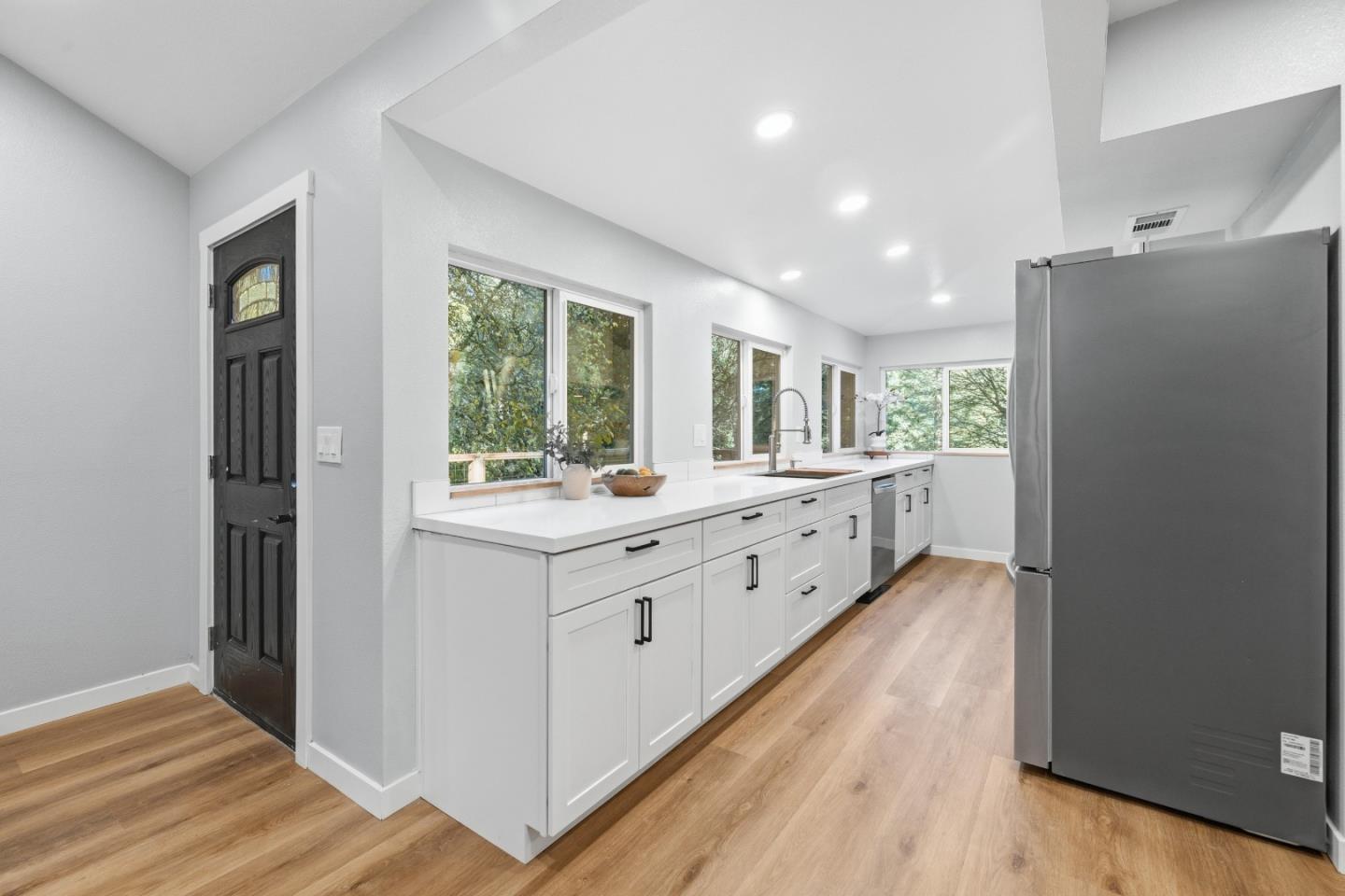 Detail Gallery Image 7 of 45 For 831 Hillcrest Dr, Felton,  CA 95018 - 4 Beds | 3 Baths