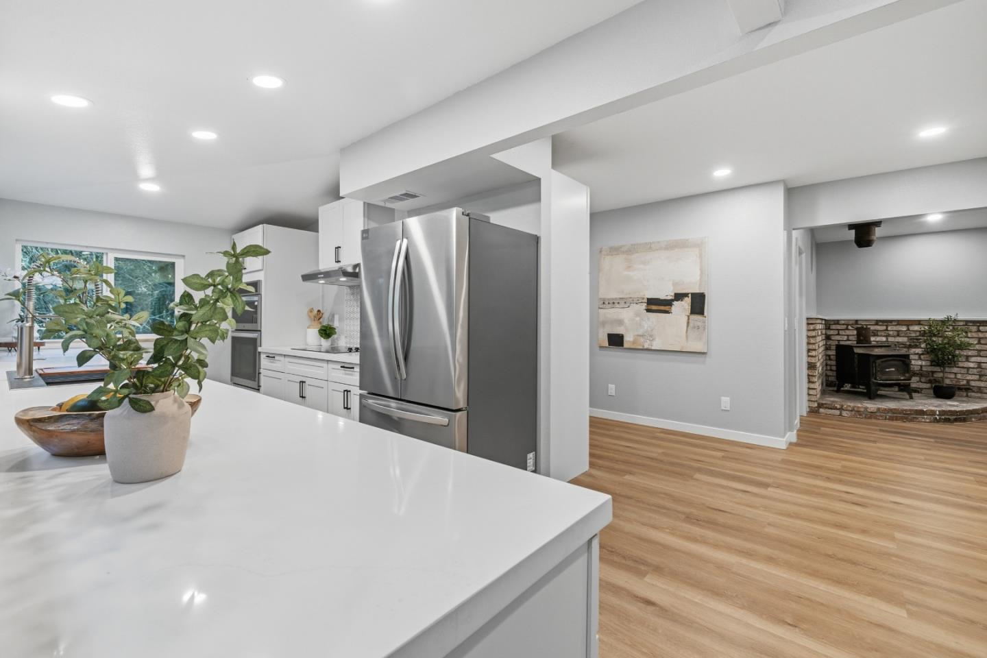 Detail Gallery Image 8 of 45 For 831 Hillcrest Dr, Felton,  CA 95018 - 4 Beds | 3 Baths