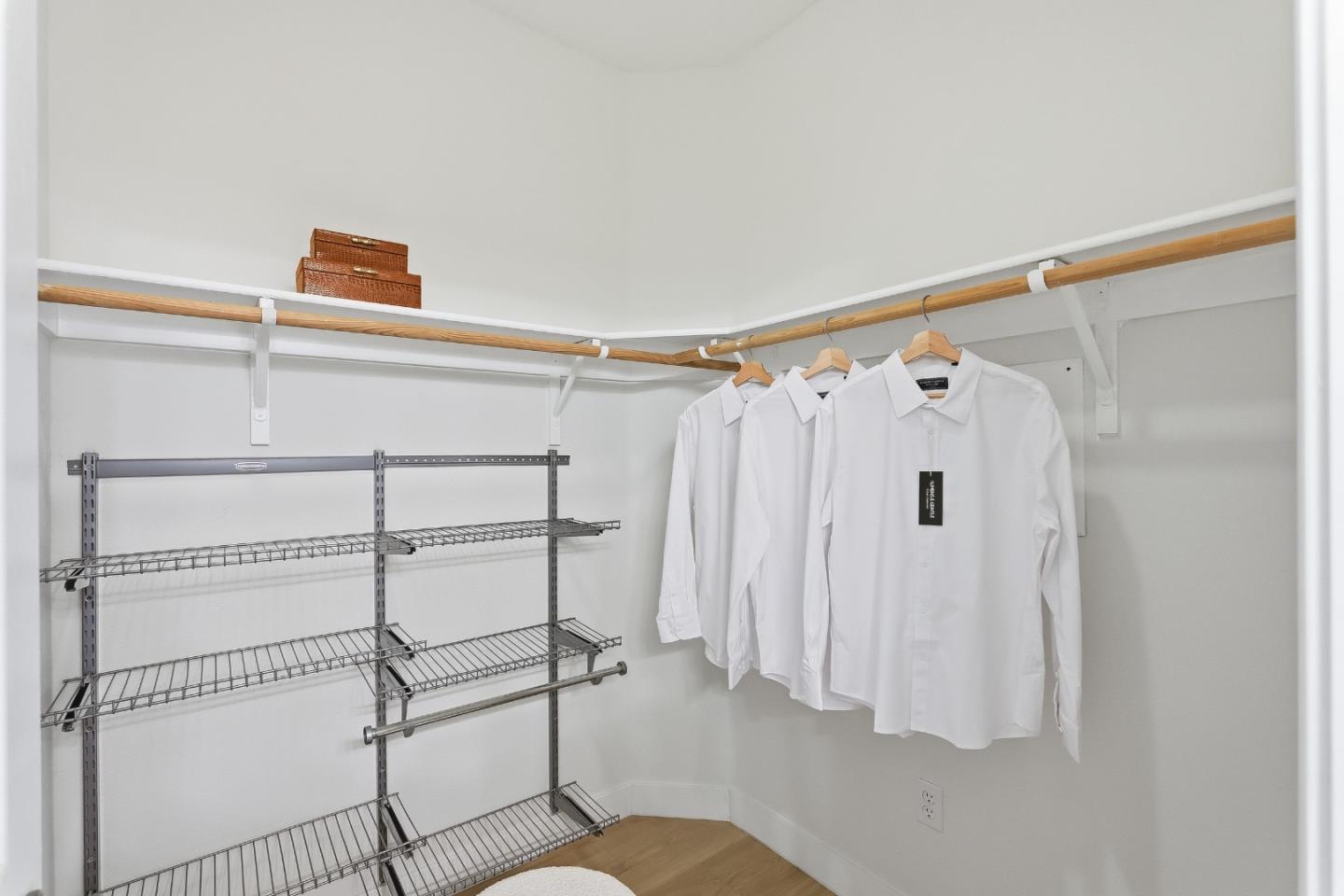 Detail Gallery Image 16 of 35 For 806 Sevin Ter, San Jose,  CA 95133 - 3 Beds | 2/1 Baths