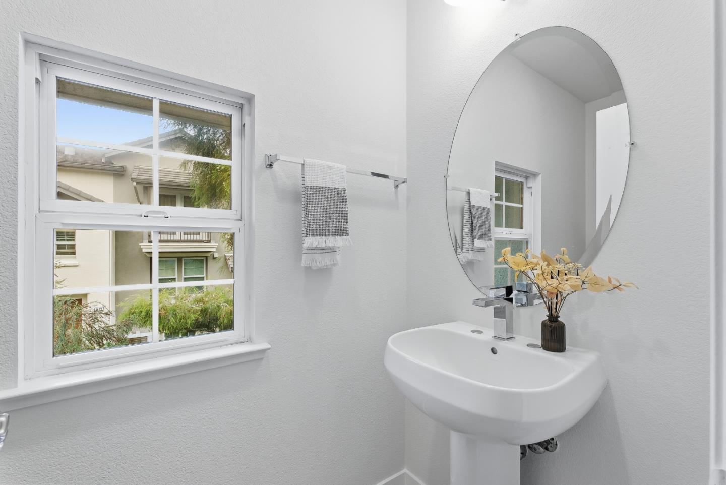 Detail Gallery Image 24 of 35 For 806 Sevin Ter, San Jose,  CA 95133 - 3 Beds | 2/1 Baths