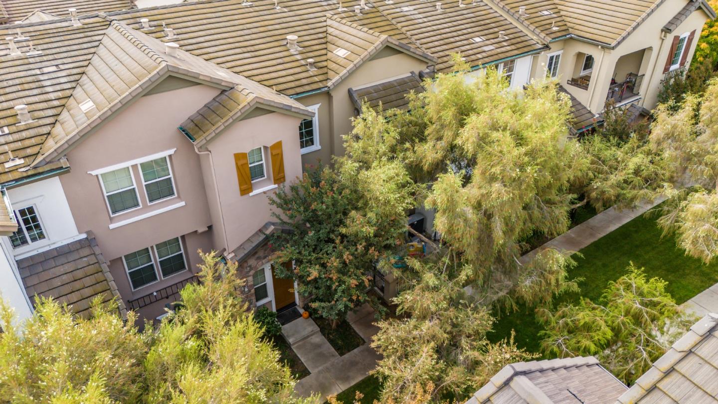 Detail Gallery Image 32 of 35 For 806 Sevin Ter, San Jose,  CA 95133 - 3 Beds | 2/1 Baths