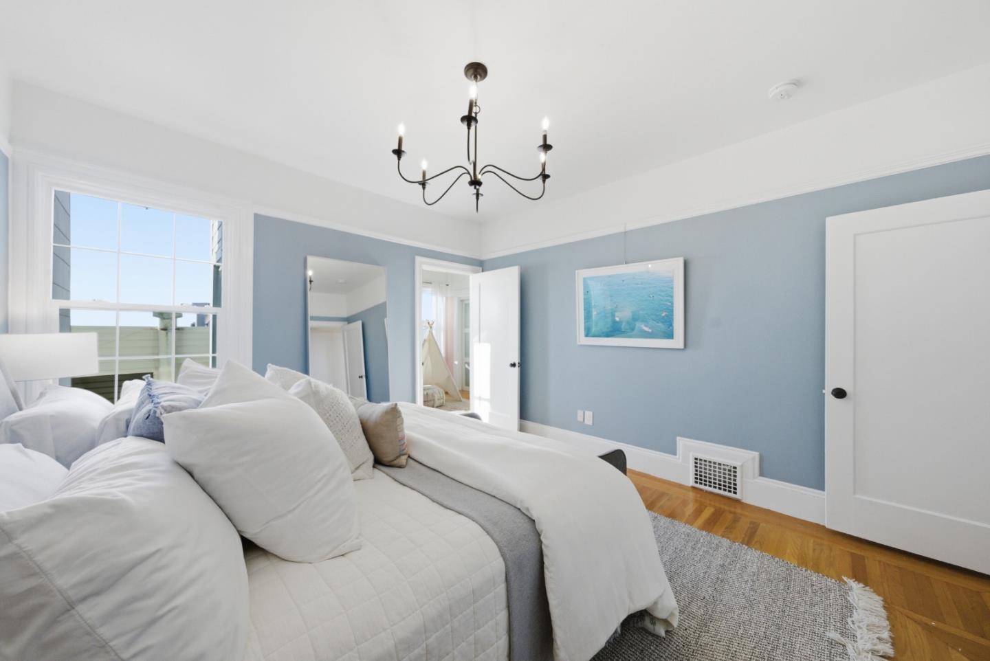 Detail Gallery Image 14 of 50 For 689 20th Ave, San Francisco,  CA 94121 - 2 Beds | 2/1 Baths