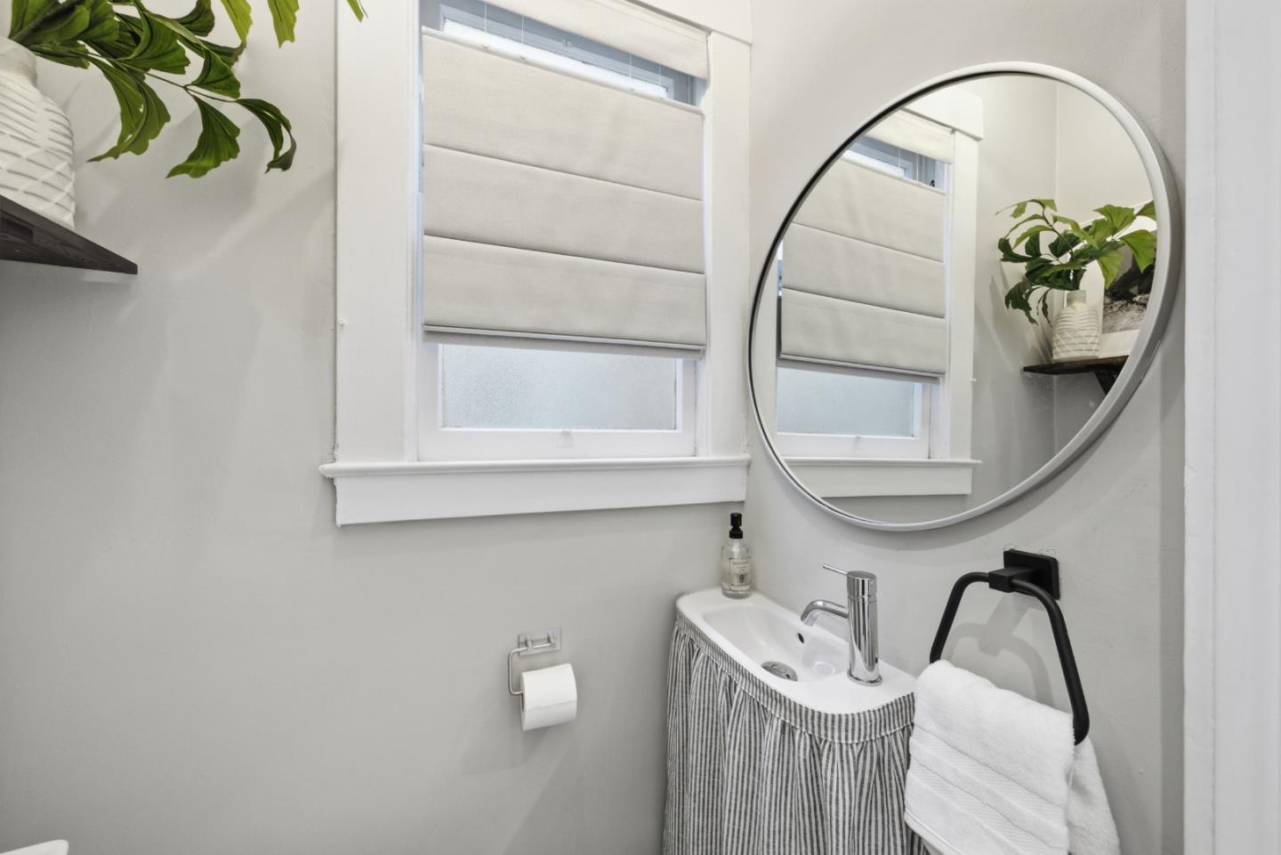 Detail Gallery Image 20 of 50 For 689 20th Ave, San Francisco,  CA 94121 - 2 Beds | 2/1 Baths