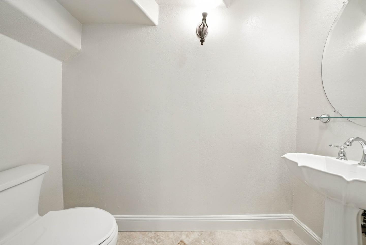 Detail Gallery Image 19 of 43 For 484 Gabilan St, Los Altos,  CA 94022 - 3 Beds | 2/1 Baths