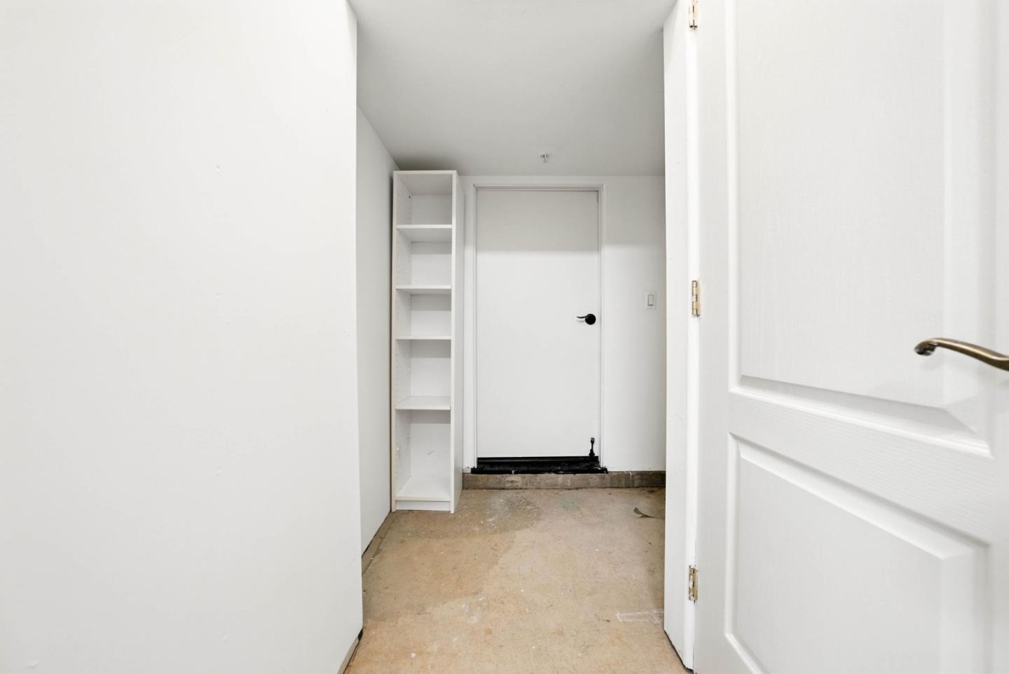 Detail Gallery Image 27 of 43 For 484 Gabilan St, Los Altos,  CA 94022 - 3 Beds | 2/1 Baths