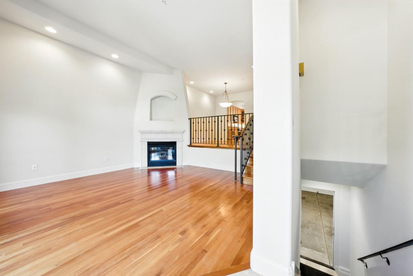 Detail Gallery Image 7 of 43 For 484 Gabilan St, Los Altos,  CA 94022 - 3 Beds | 2/1 Baths