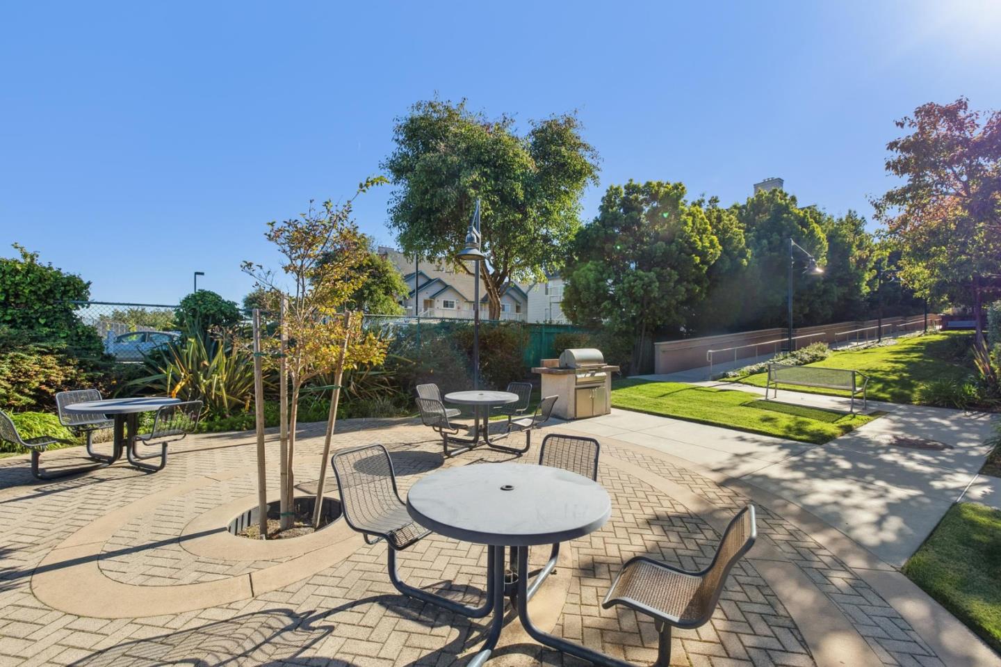 Detail Gallery Image 16 of 27 For 1488 El Camino Real #211,  South San Francisco,  CA 94080 - 1 Beds | 1 Baths