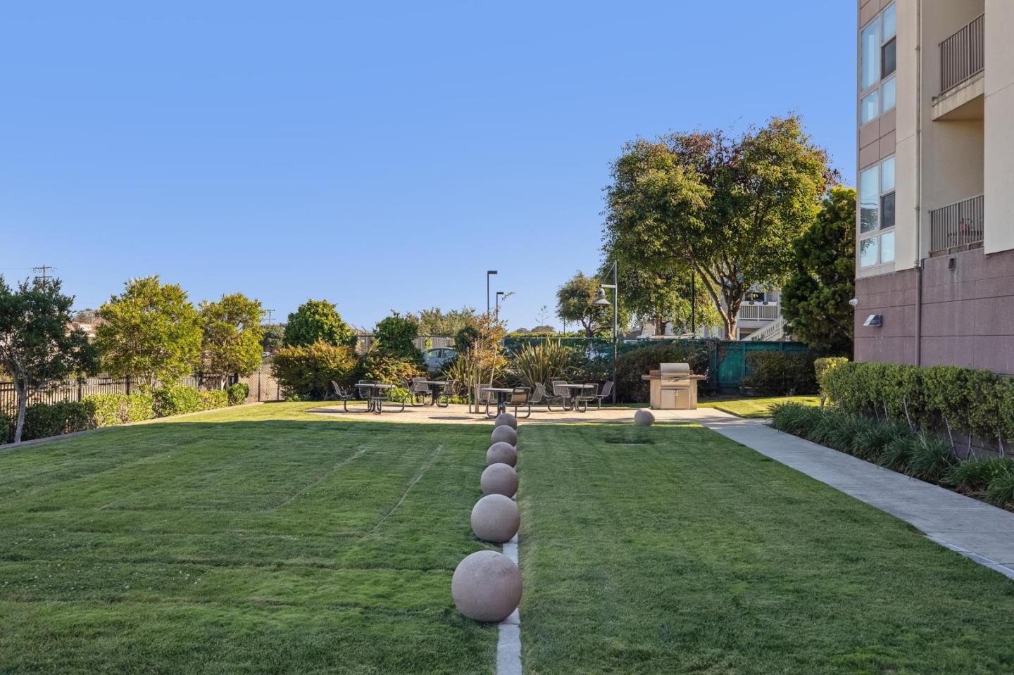 Detail Gallery Image 17 of 27 For 1488 El Camino Real #211,  South San Francisco,  CA 94080 - 1 Beds | 1 Baths