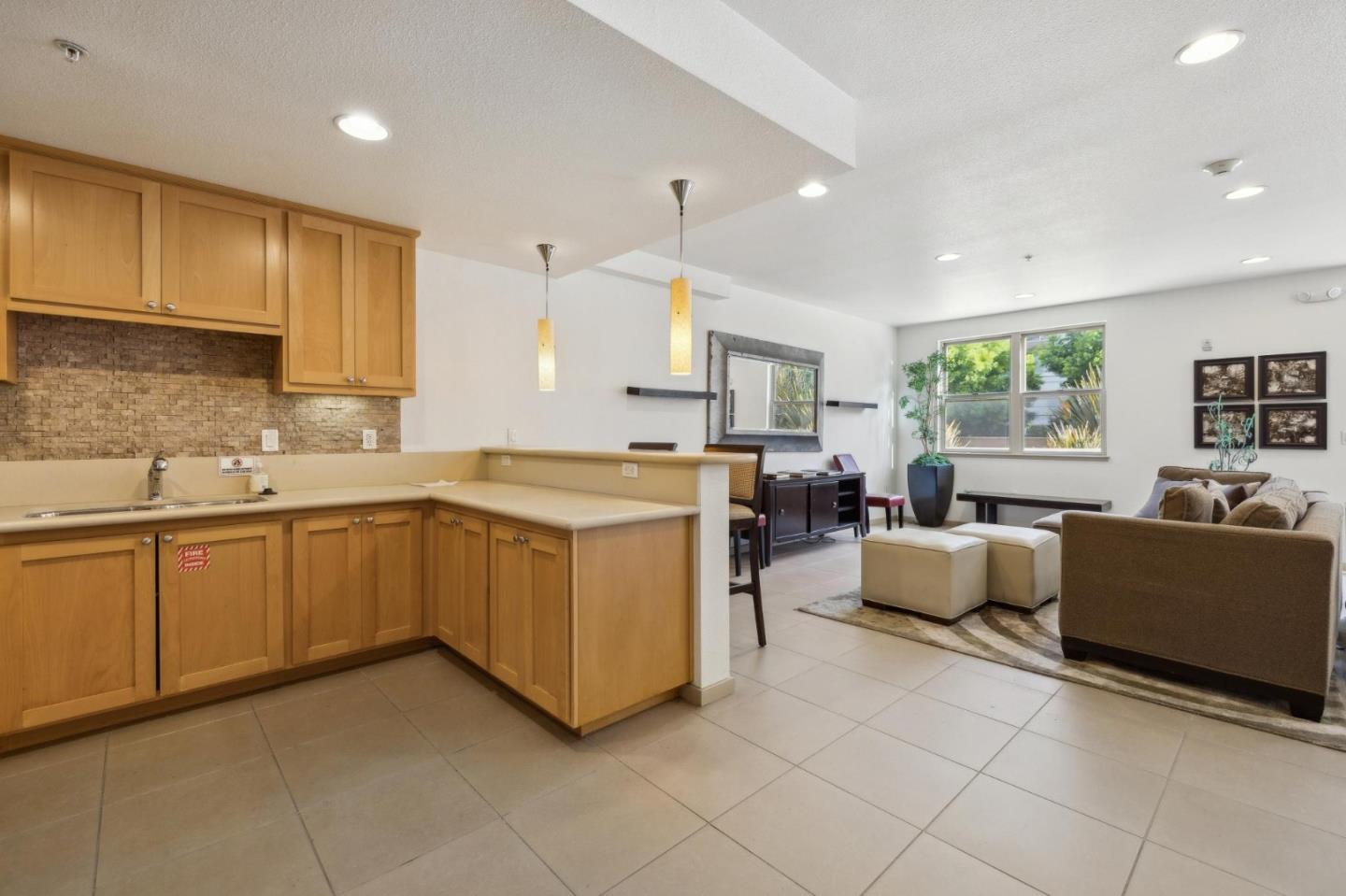 Detail Gallery Image 22 of 27 For 1488 El Camino Real #211,  South San Francisco,  CA 94080 - 1 Beds | 1 Baths