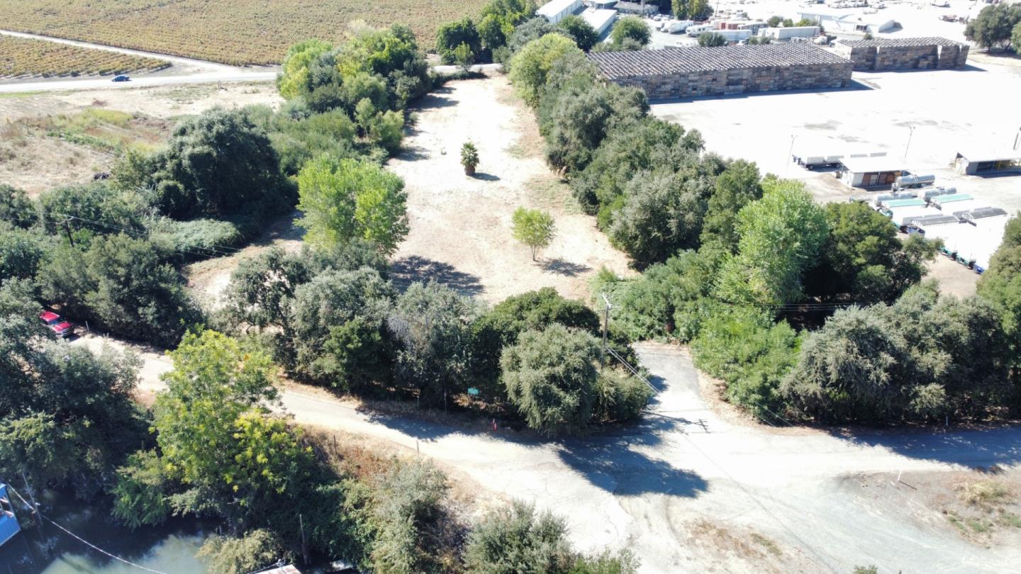 Detail Gallery Image 11 of 25 For 14567 W Walnut Grove-Thornton Rd, Walnut Grove,  CA 95690 - – Beds | – Baths