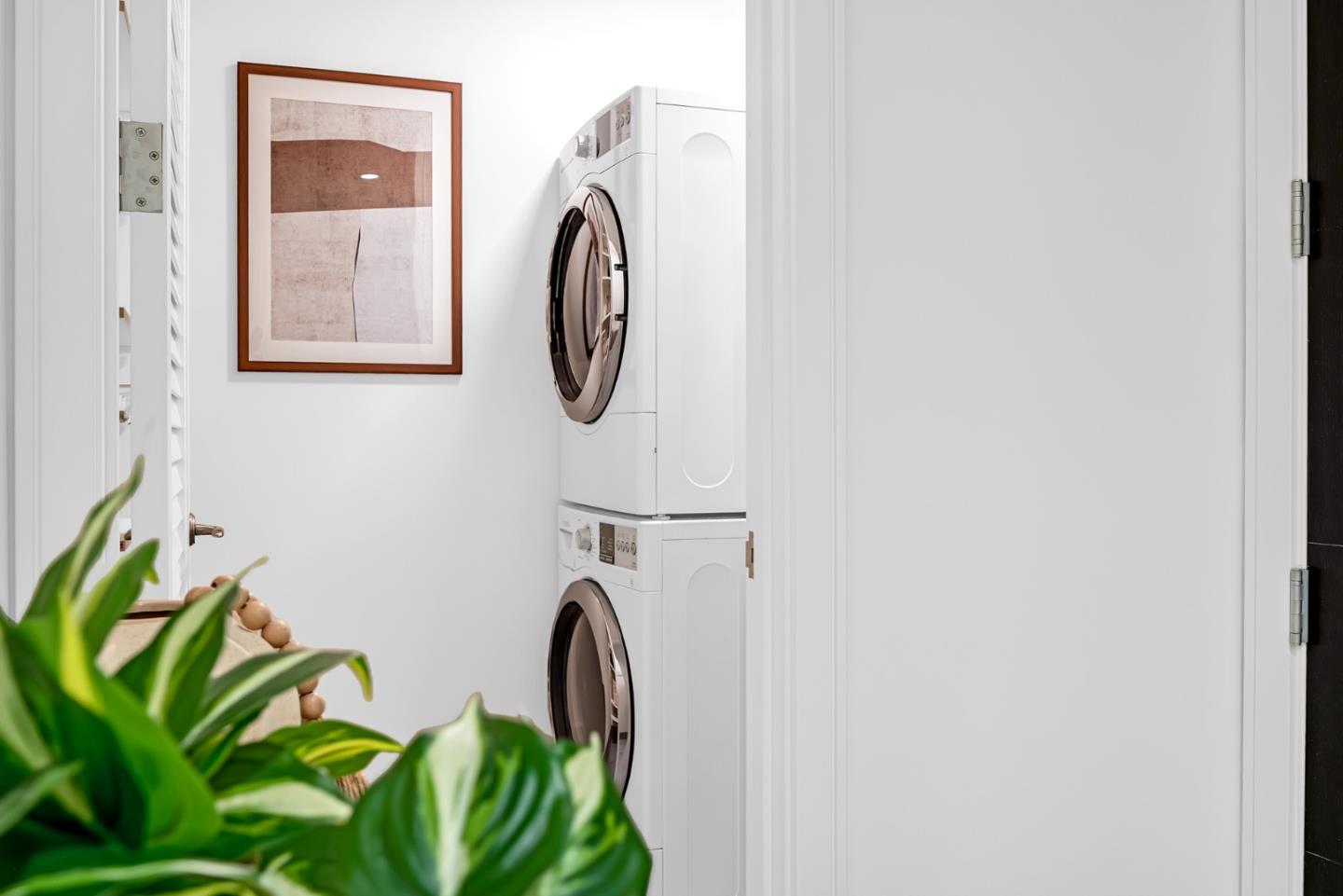 Detail Gallery Image 3 of 33 For 219 Brannan St 3g,  San Francisco,  CA 94107 - 3 Beds | 3 Baths