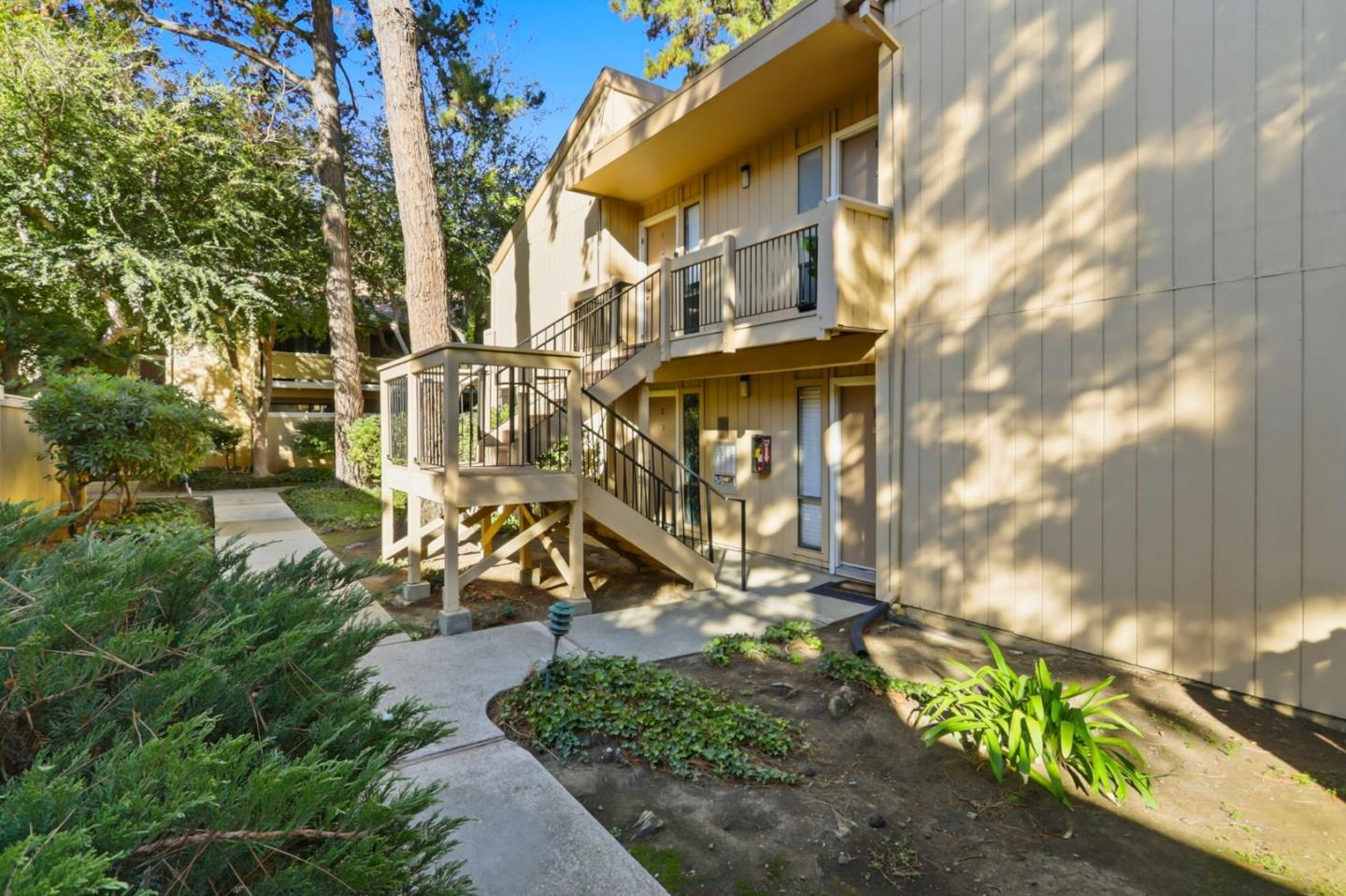 Detail Gallery Image 17 of 25 For 954 Kiely Blvd #H,  Santa Clara,  CA 95051 - 1 Beds | 1 Baths