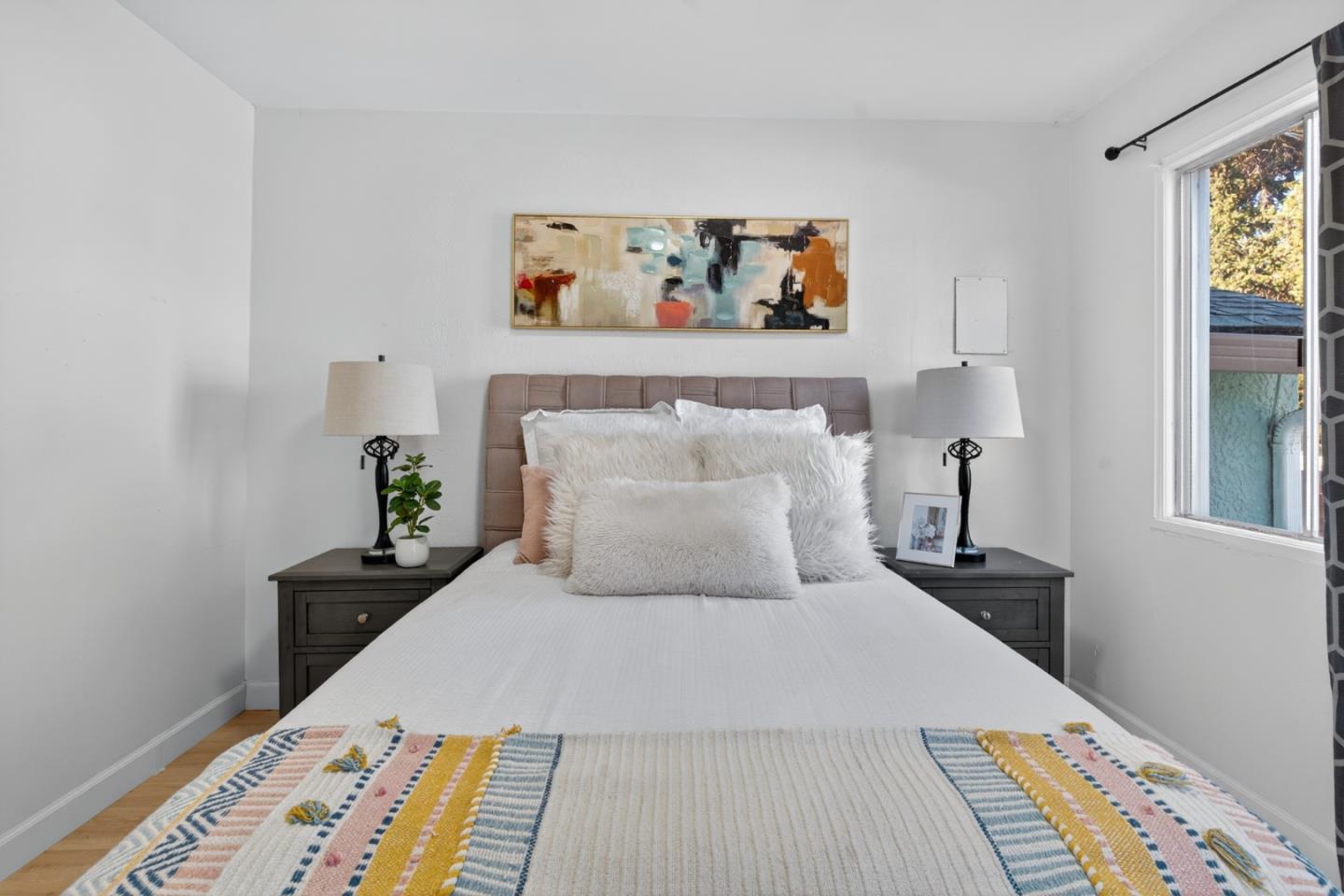 Detail Gallery Image 6 of 35 For 22133 Peralta, Hayward,  CA 94541 - 4 Beds | 3 Baths