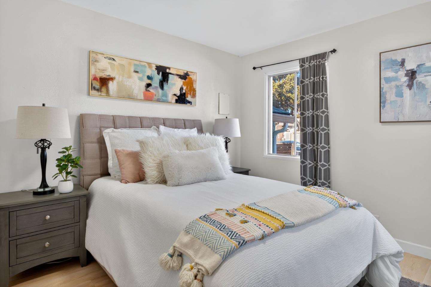 Detail Gallery Image 9 of 35 For 22133 Peralta, Hayward,  CA 94541 - 4 Beds | 3 Baths