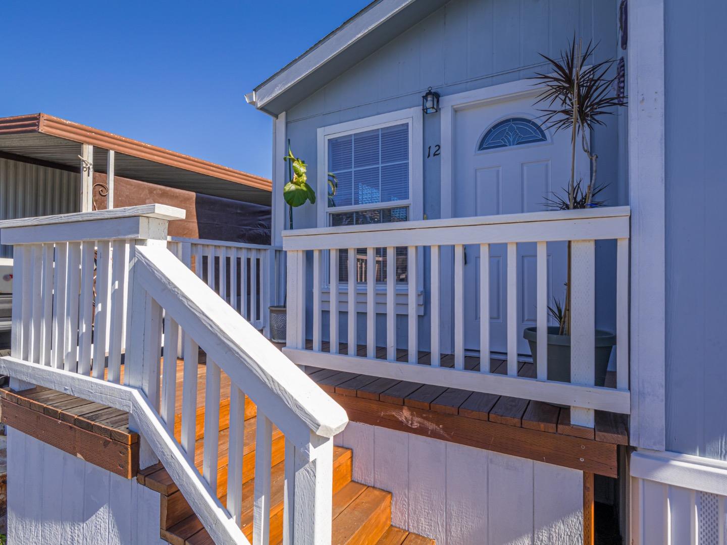 Detail Gallery Image 13 of 43 For 3710 Gross Rd #12,  Santa Cruz,  CA 95062 - 3 Beds | 2 Baths