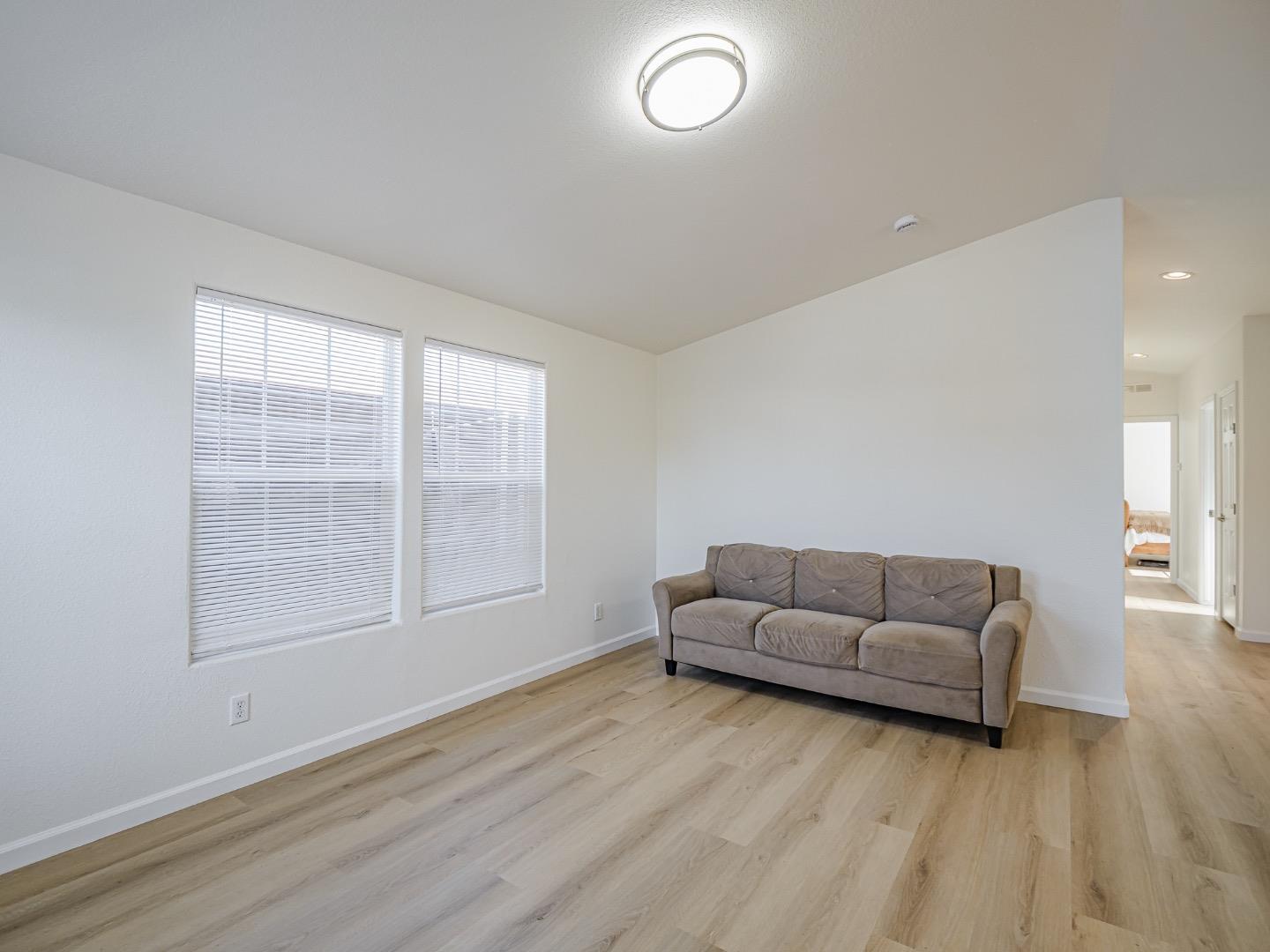 Detail Gallery Image 14 of 43 For 3710 Gross Rd #12,  Santa Cruz,  CA 95062 - 3 Beds | 2 Baths