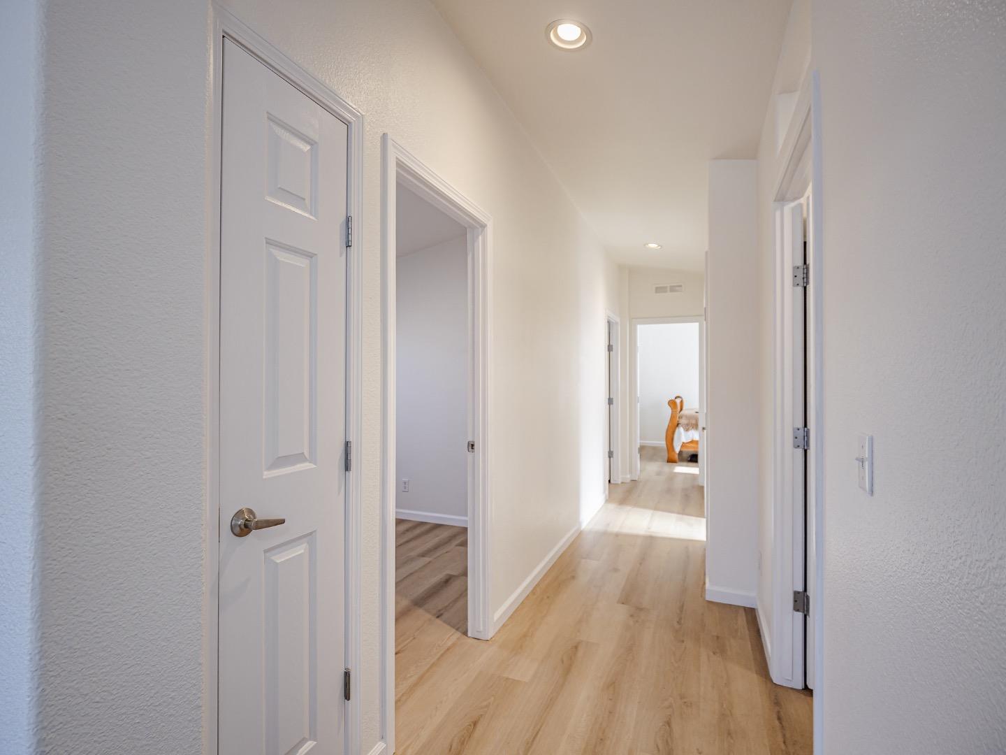 Detail Gallery Image 20 of 43 For 3710 Gross Rd #12,  Santa Cruz,  CA 95062 - 3 Beds | 2 Baths