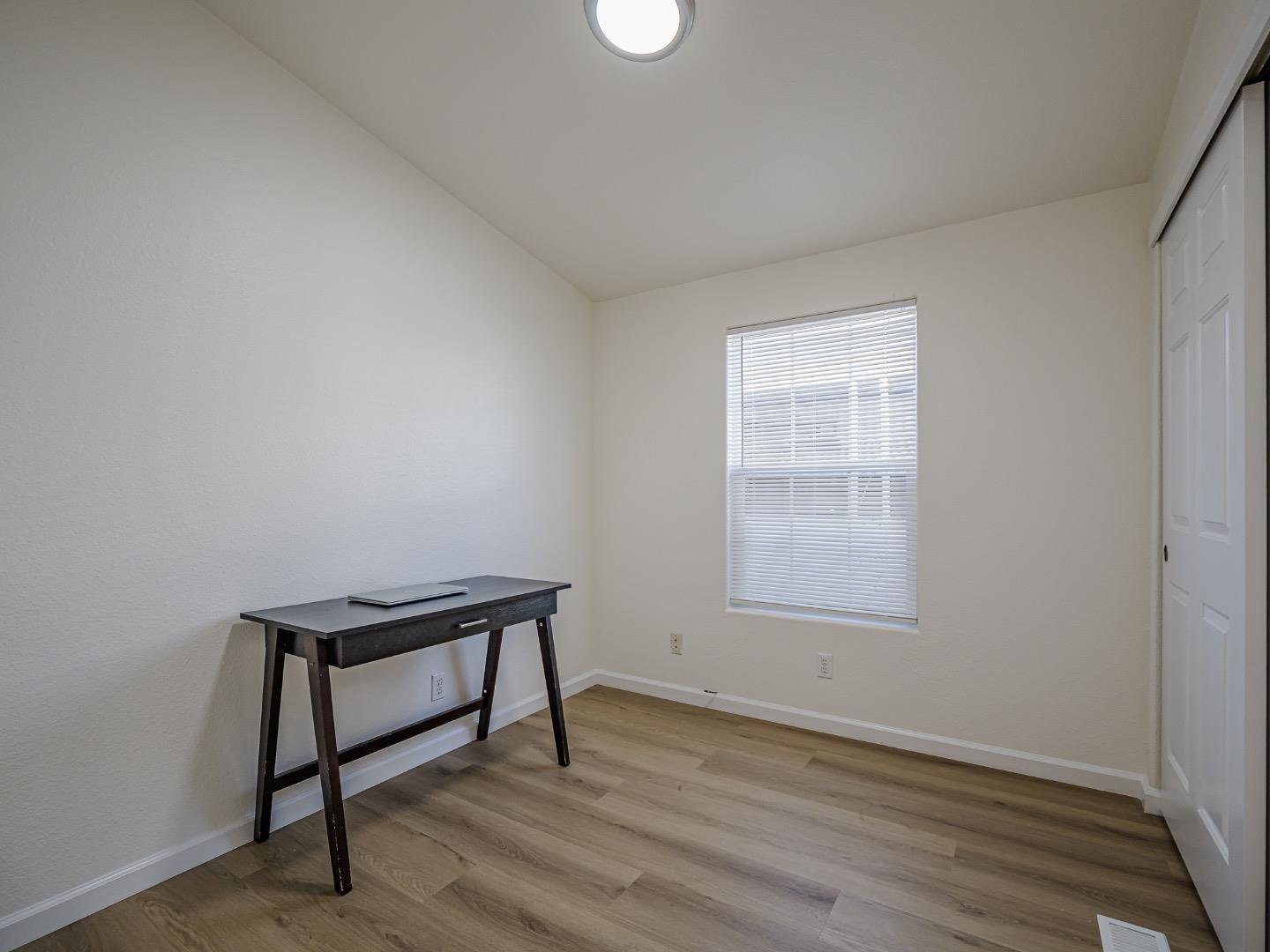 Detail Gallery Image 23 of 43 For 3710 Gross Rd #12,  Santa Cruz,  CA 95062 - 3 Beds | 2 Baths