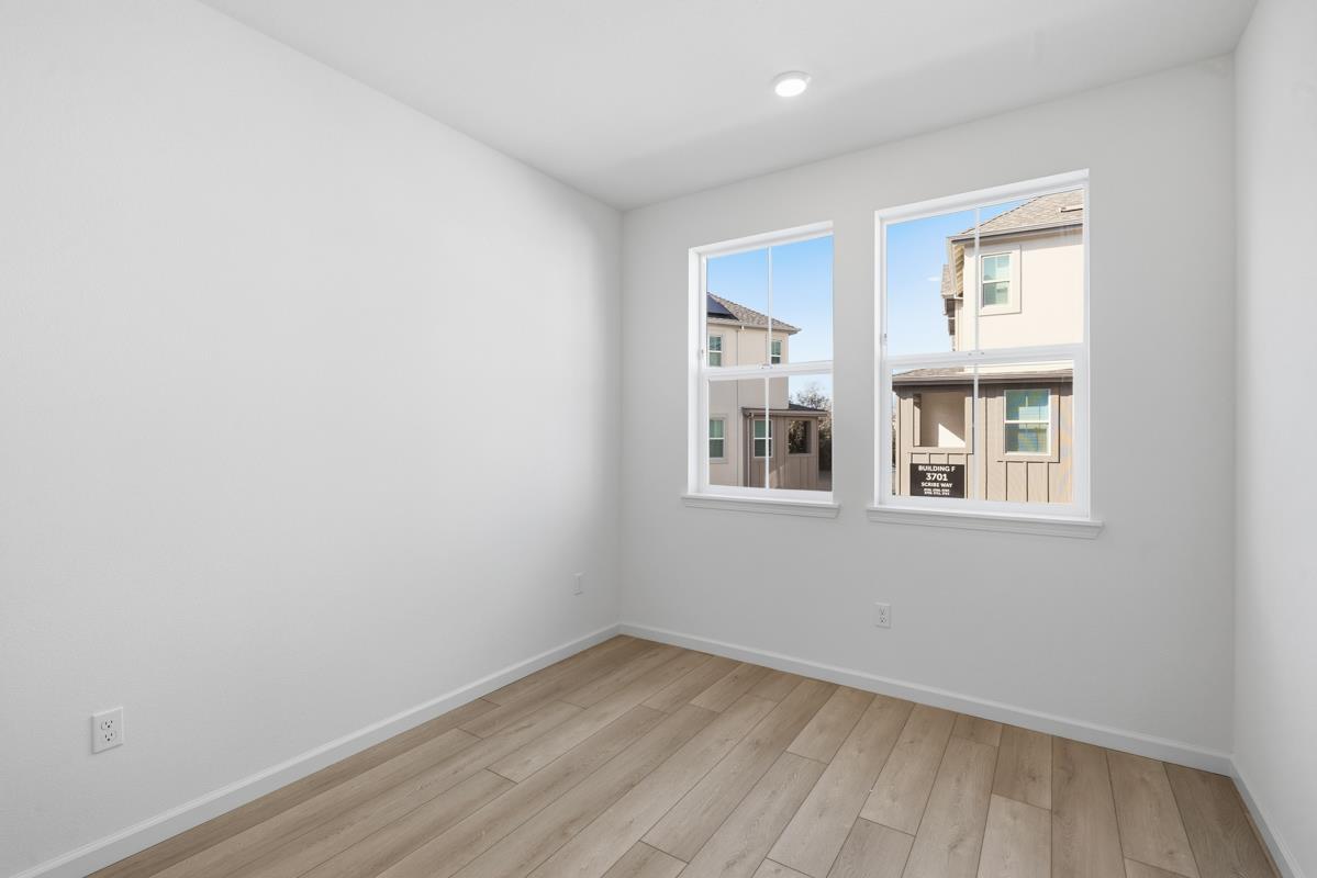 Detail Gallery Image 17 of 47 For 3818-3818a Northridge Ave, Castro Valley,  CA 94546 - 4 Beds | 4 Baths