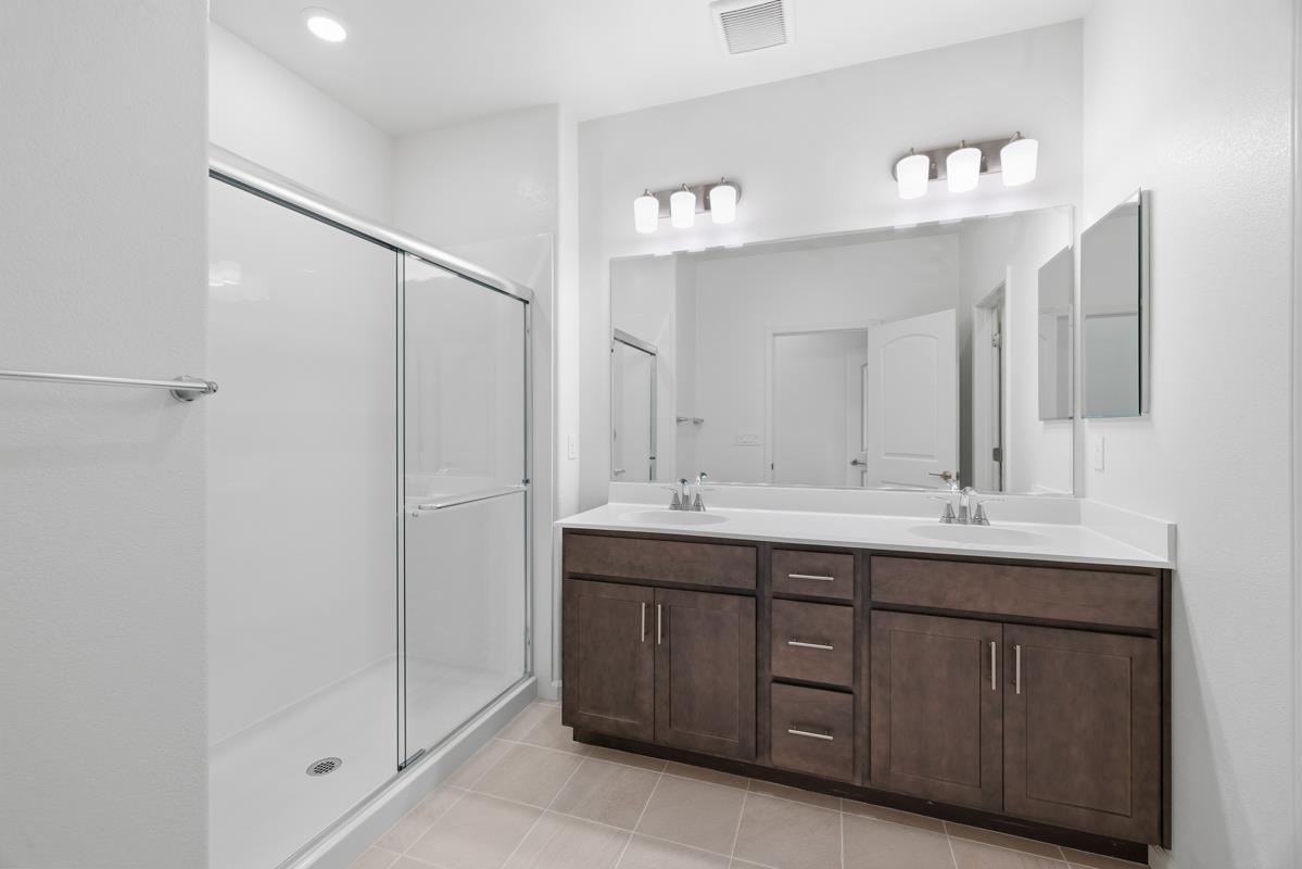 Detail Gallery Image 24 of 47 For 3818-3818a Northridge Ave, Castro Valley,  CA 94546 - 4 Beds | 4 Baths