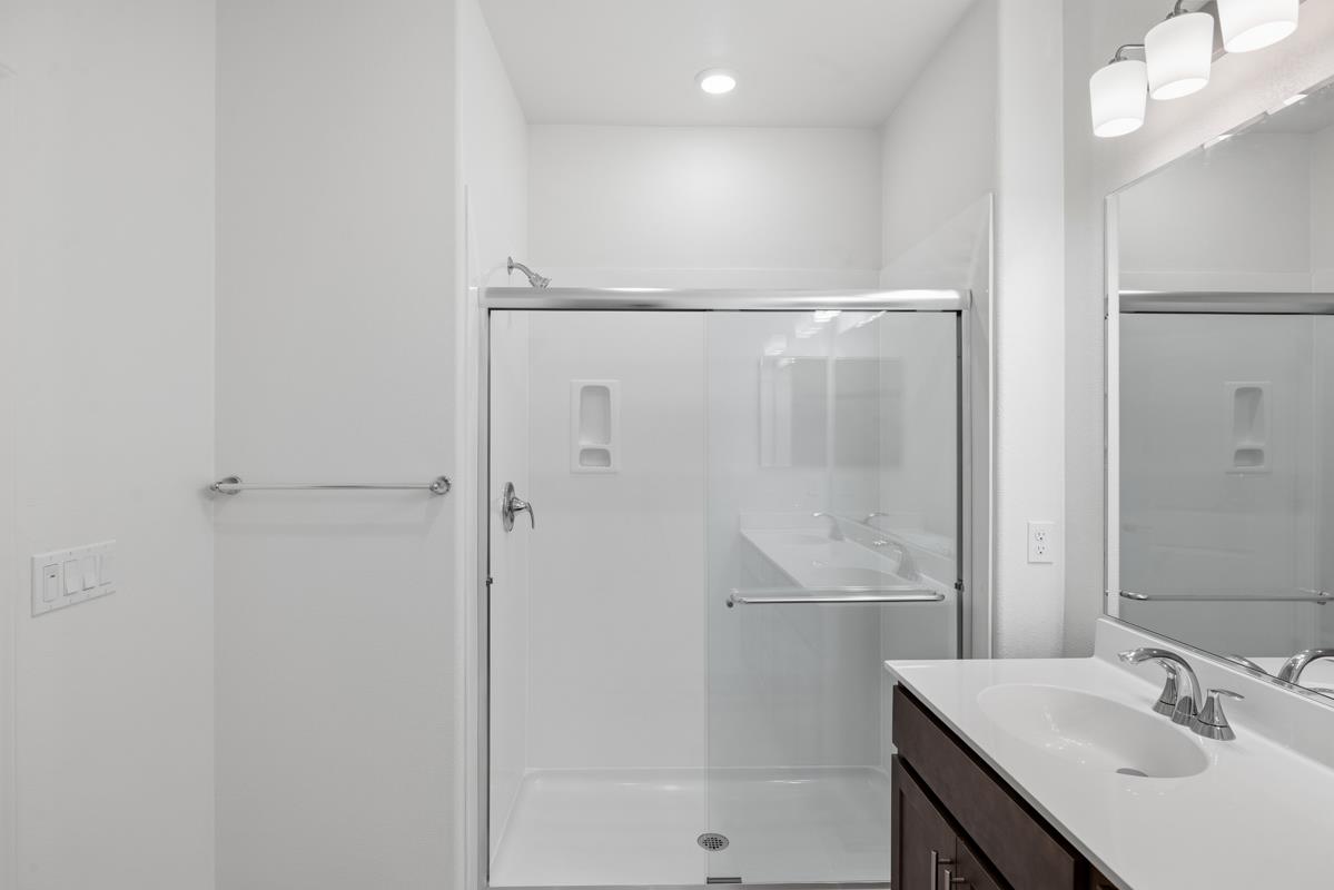 Detail Gallery Image 25 of 47 For 3818-3818a Northridge Ave, Castro Valley,  CA 94546 - 4 Beds | 4 Baths