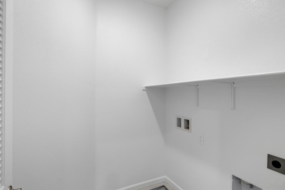 Detail Gallery Image 34 of 47 For 3818-3818a Northridge Ave, Castro Valley,  CA 94546 - 4 Beds | 4 Baths