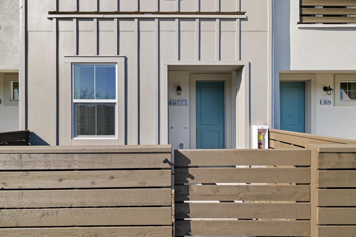 Detail Gallery Image 4 of 47 For 3818-3818a Northridge Ave, Castro Valley,  CA 94546 - 4 Beds | 4 Baths