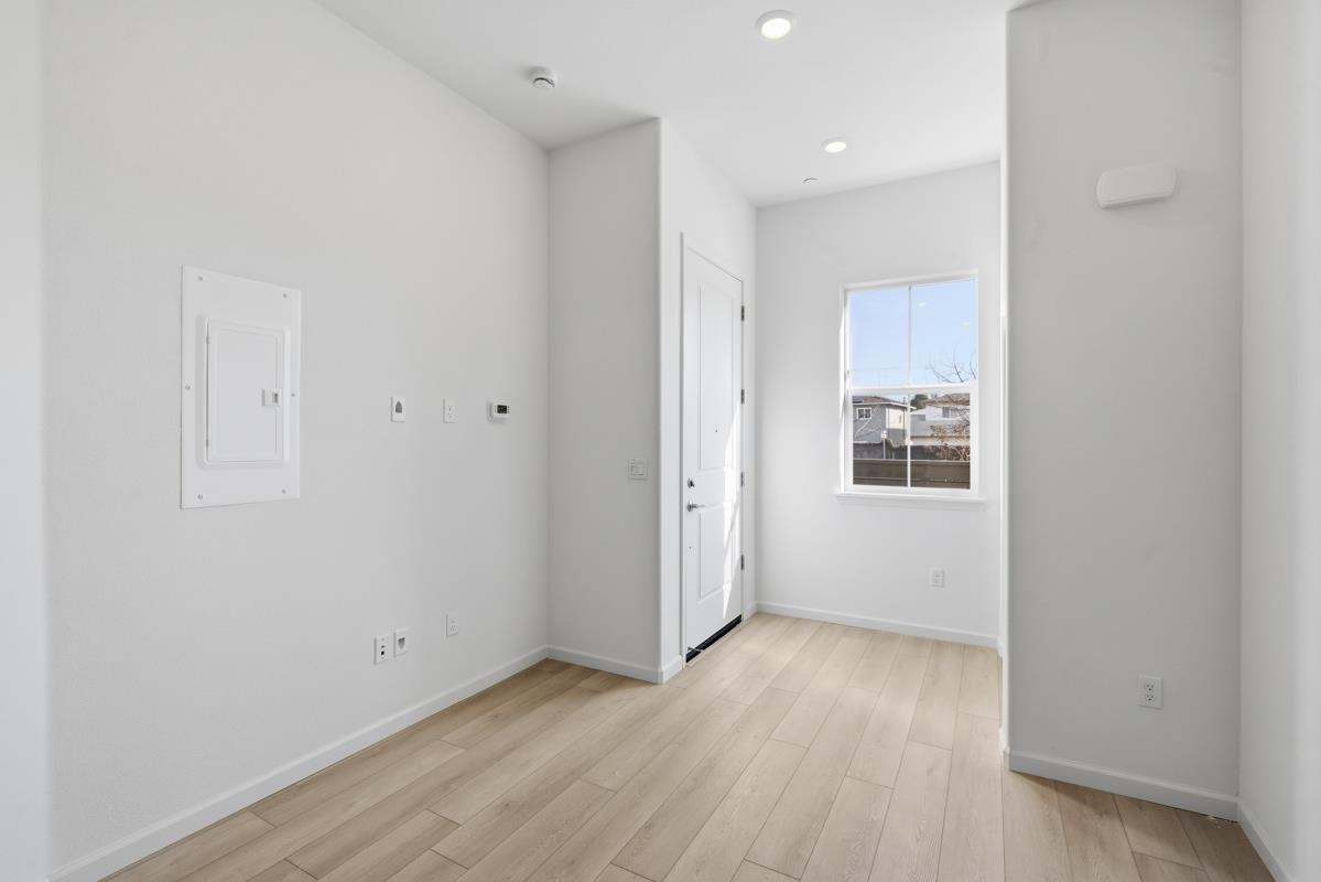 Detail Gallery Image 46 of 47 For 3818-3818a Northridge Ave, Castro Valley,  CA 94546 - 4 Beds | 4 Baths