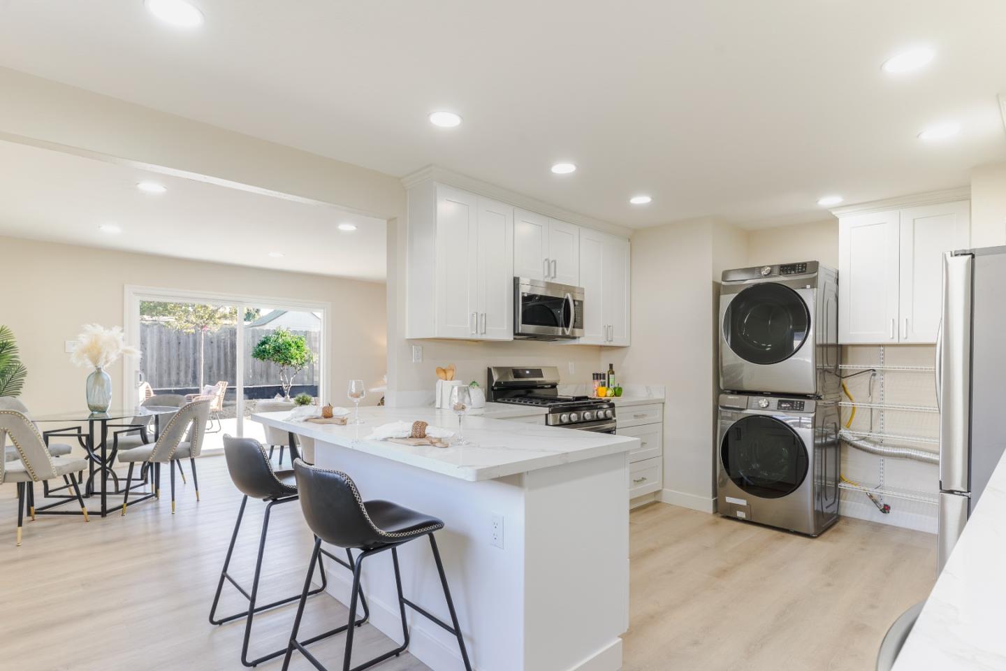 Detail Gallery Image 9 of 65 For 2130 Evelyn Ave, San Jose,  CA 95122 - 3 Beds | 2 Baths