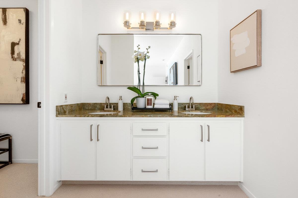 Detail Gallery Image 13 of 20 For 1308 Woodside Rd, Redwood City,  CA 94061 - 2 Beds | 2 Baths