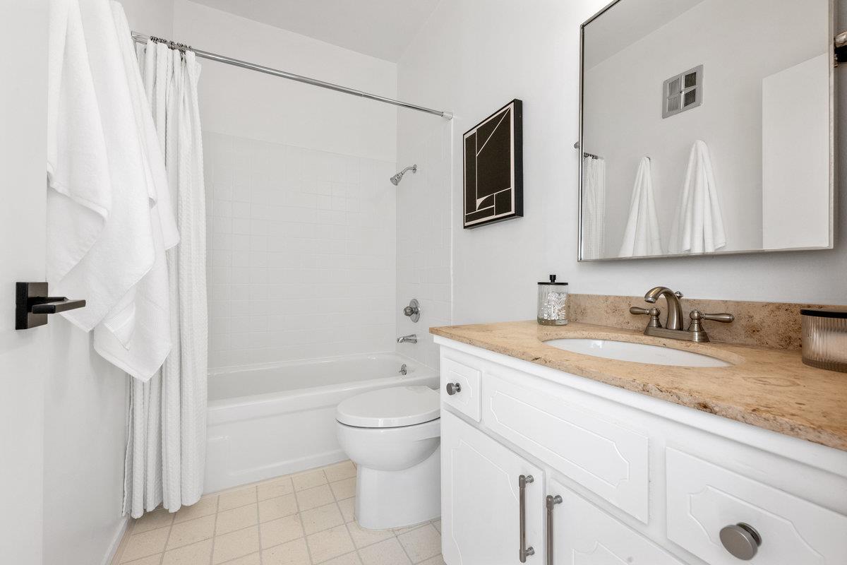 Detail Gallery Image 17 of 20 For 1308 Woodside Rd, Redwood City,  CA 94061 - 2 Beds | 2 Baths