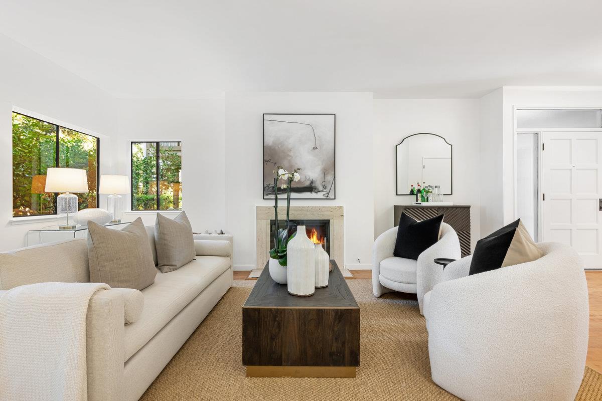 Detail Gallery Image 5 of 20 For 1308 Woodside Rd, Redwood City,  CA 94061 - 2 Beds | 2 Baths