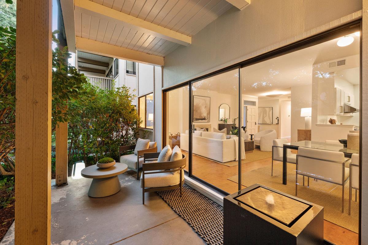 Detail Gallery Image 7 of 20 For 1308 Woodside Rd, Redwood City,  CA 94061 - 2 Beds | 2 Baths