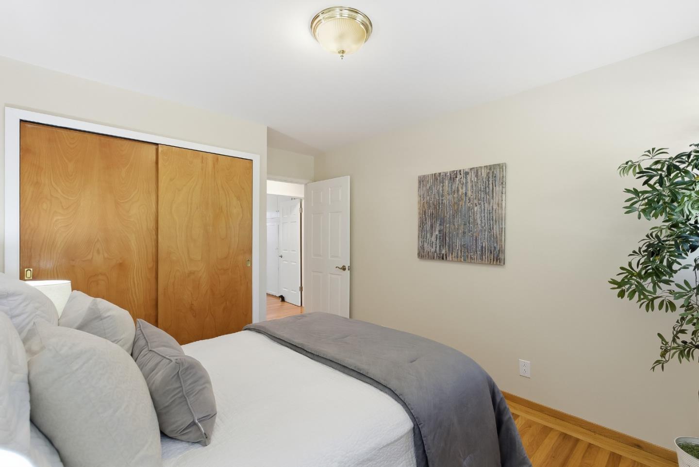 Detail Gallery Image 19 of 40 For 1103 Connecticut Dr, Redwood City,  CA 94061 - 3 Beds | 2 Baths