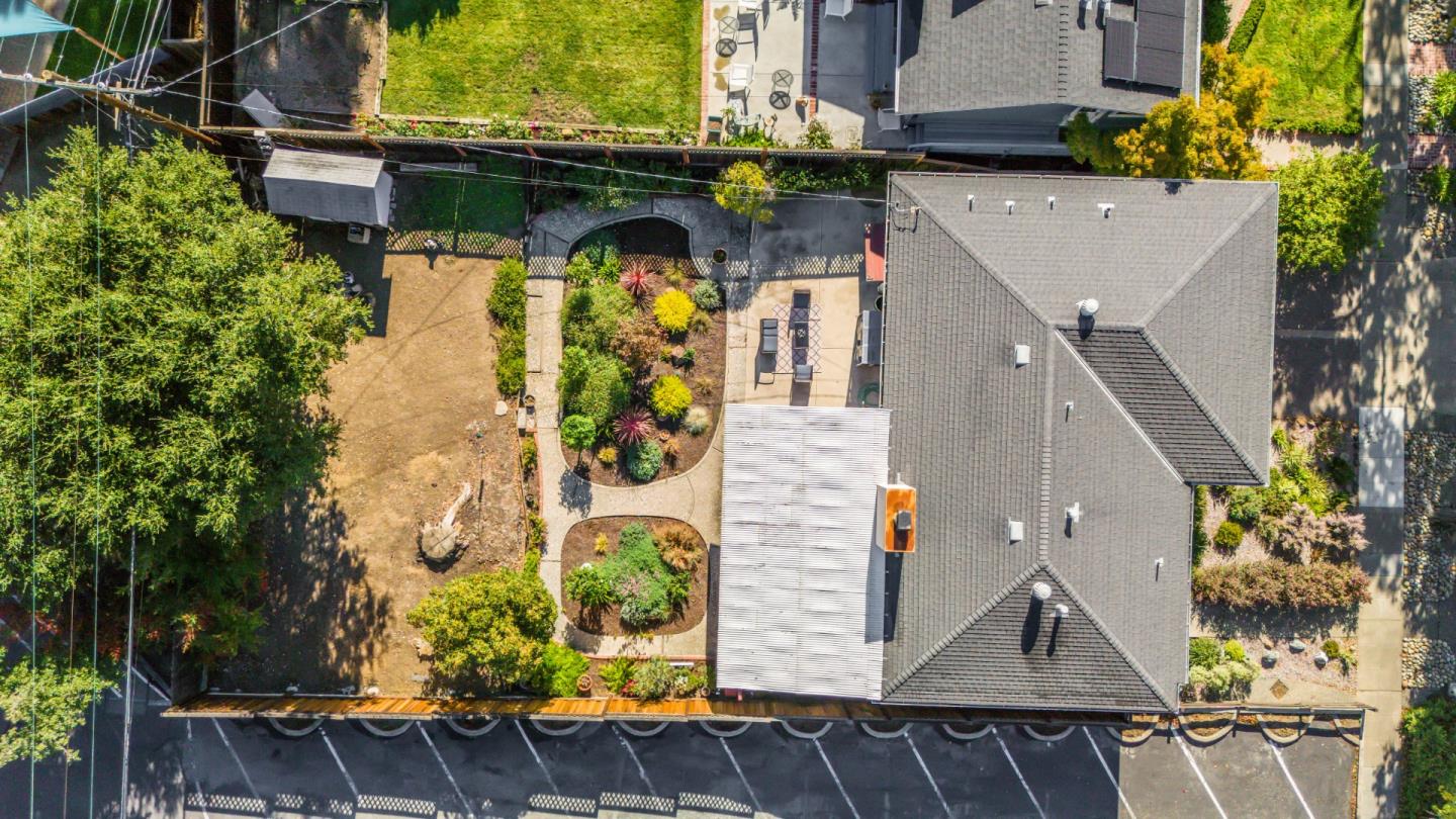 Detail Gallery Image 37 of 40 For 1103 Connecticut Dr, Redwood City,  CA 94061 - 3 Beds | 2 Baths