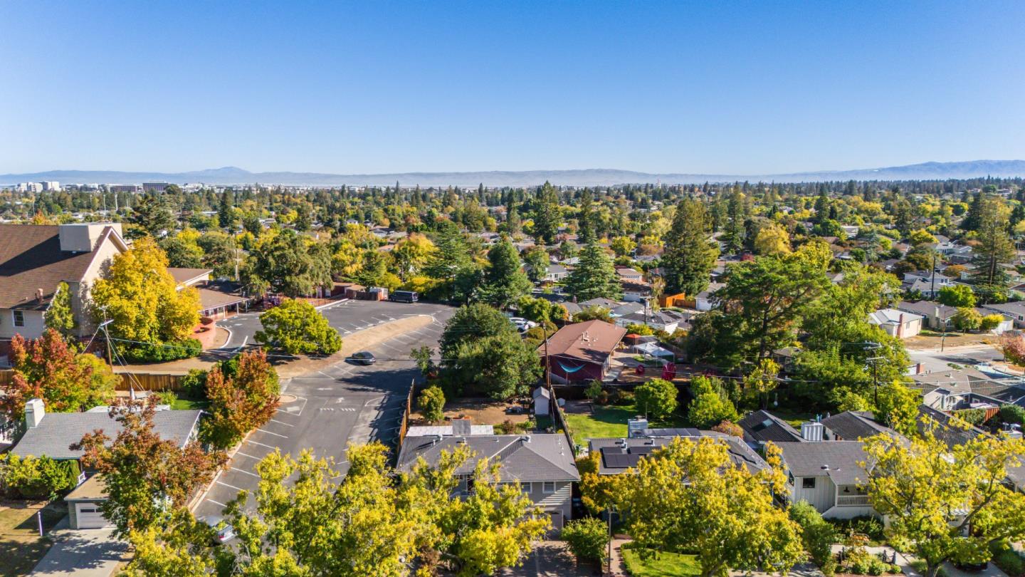 Detail Gallery Image 38 of 40 For 1103 Connecticut Dr, Redwood City,  CA 94061 - 3 Beds | 2 Baths