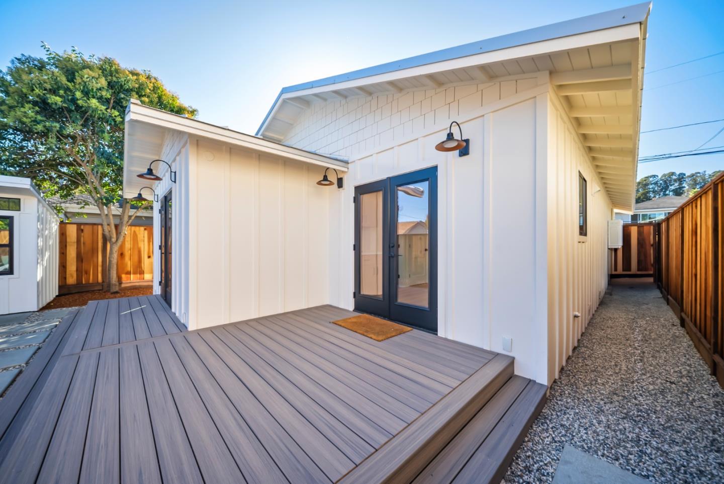 Detail Gallery Image 25 of 30 For 604 Oak Dr, Capitola,  CA 95010 - 2 Beds | 1 Baths