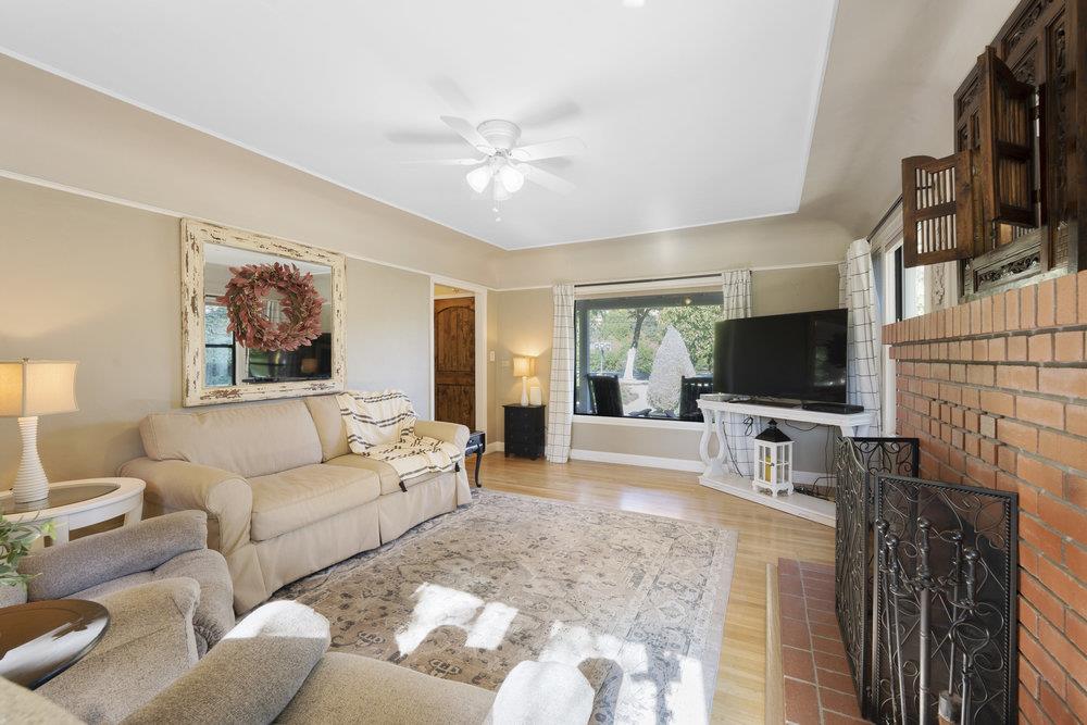 Detail Gallery Image 4 of 47 For 17235 Hill Rd, Morgan Hill,  CA 95037 - 3 Beds | 2 Baths