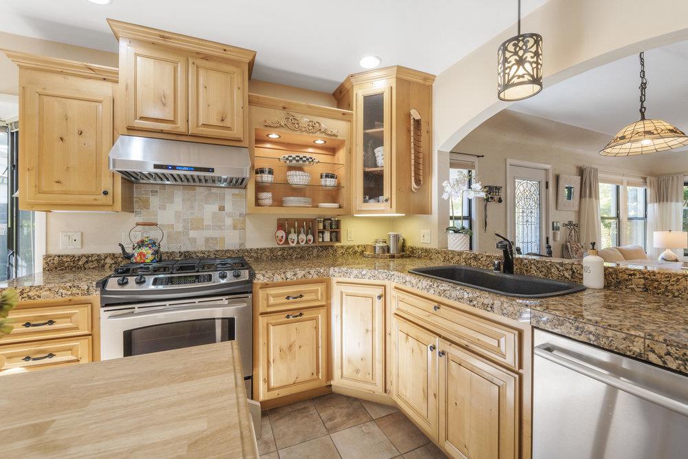 Detail Gallery Image 9 of 47 For 17235 Hill Rd, Morgan Hill,  CA 95037 - 3 Beds | 2 Baths