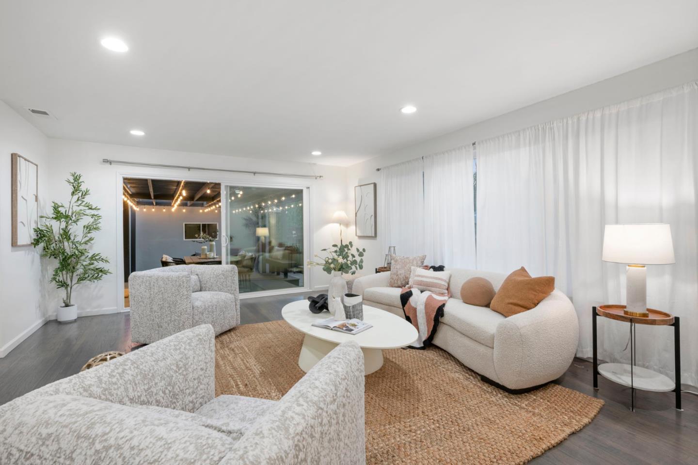 Detail Gallery Image 10 of 56 For 472 Gymkhana Rd, San Mateo,  CA 94403 - 3 Beds | 2 Baths