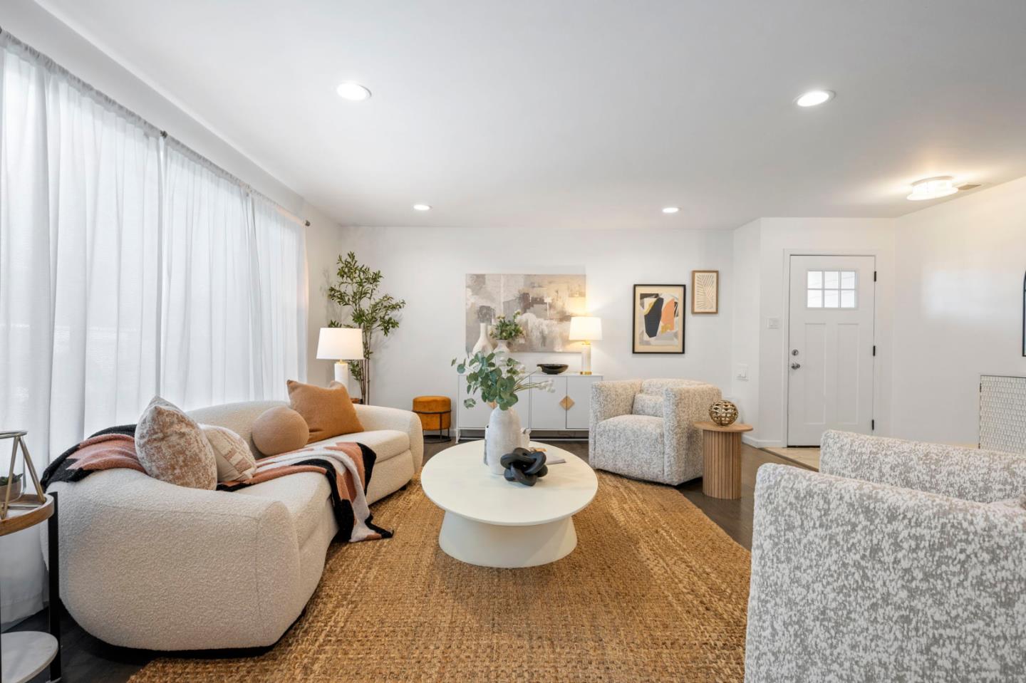 Detail Gallery Image 12 of 56 For 472 Gymkhana Rd, San Mateo,  CA 94403 - 3 Beds | 2 Baths