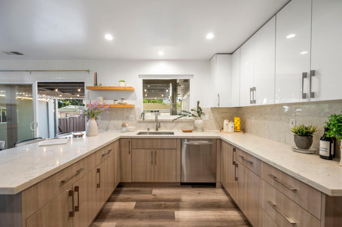 Detail Gallery Image 23 of 56 For 472 Gymkhana Rd, San Mateo,  CA 94403 - 3 Beds | 2 Baths