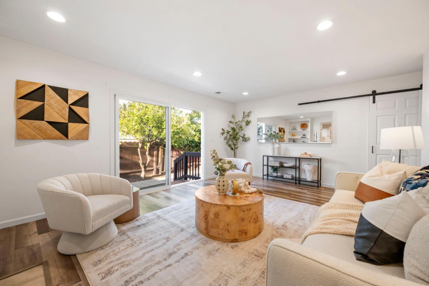 Detail Gallery Image 34 of 56 For 472 Gymkhana Rd, San Mateo,  CA 94403 - 3 Beds | 2 Baths